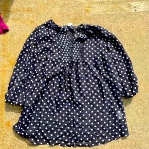 Women’s maternity shirt, medium